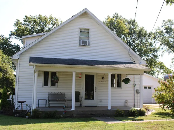 423 N 7th St, Cowden, IL 62422