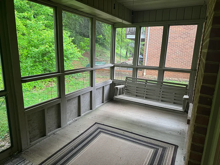 162 Manchester Dr #162 — Photo 3
