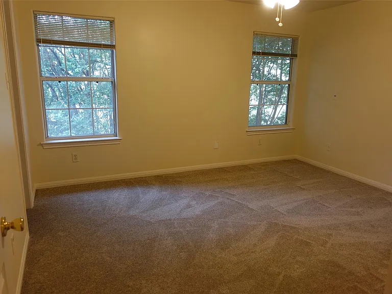 2928 Thrushwood Dr #A — Photo 34