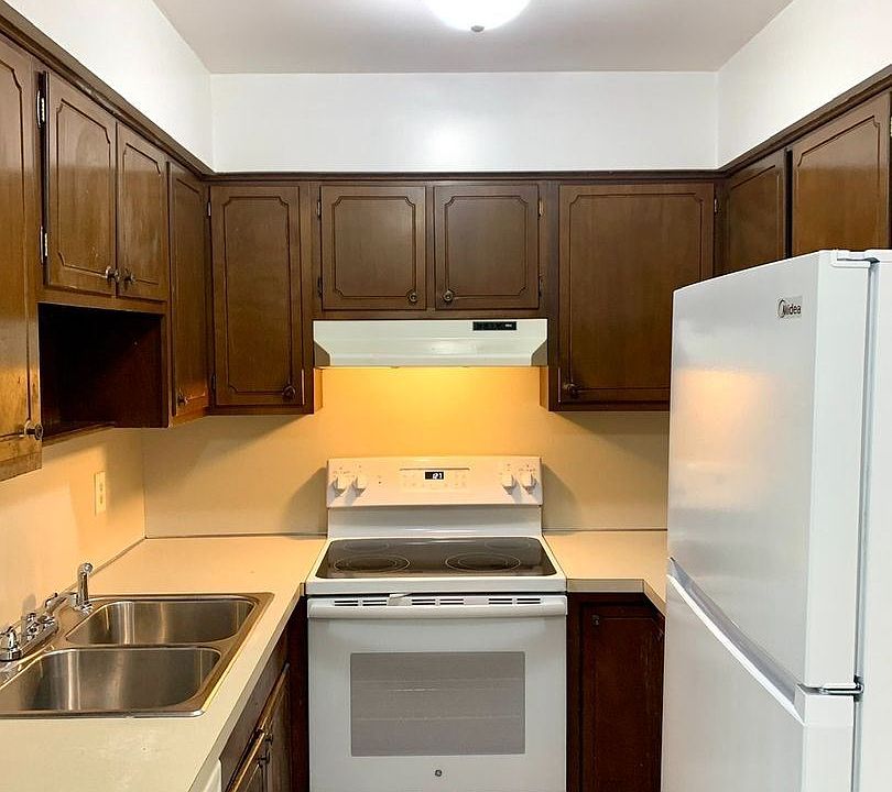 1st image of 3217 Kemmons Dr #3