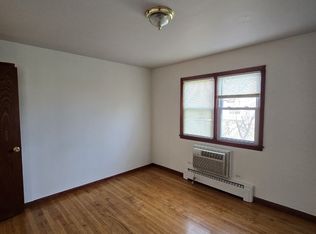 145 E Palatine Rd #B1, Palatine, IL 60067