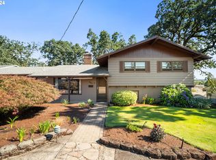665 E Fairfield St, Gladstone, OR 97027