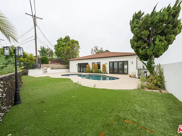 4576 Martson Dr — Photo 28