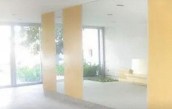 2nd image of 17938 Burbank Blvd #239