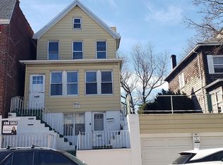 43-06 55th St #1, Woodside, NY 11377