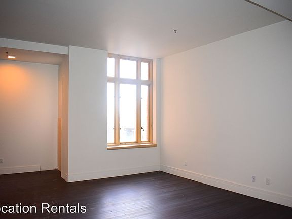 4th image of 800 Broadway Ste 301