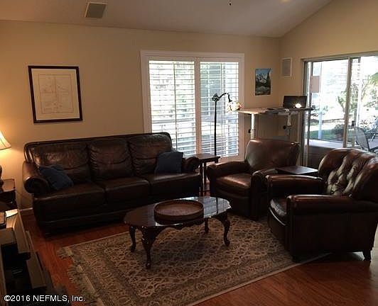 2nd image of 657 Lake Stone Cir