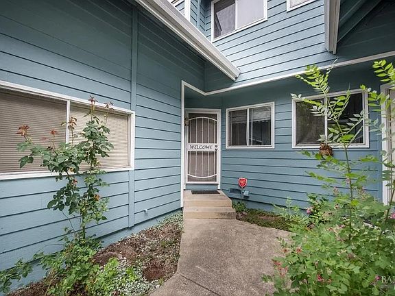 2nd image of 41 Meadowbrook Court
