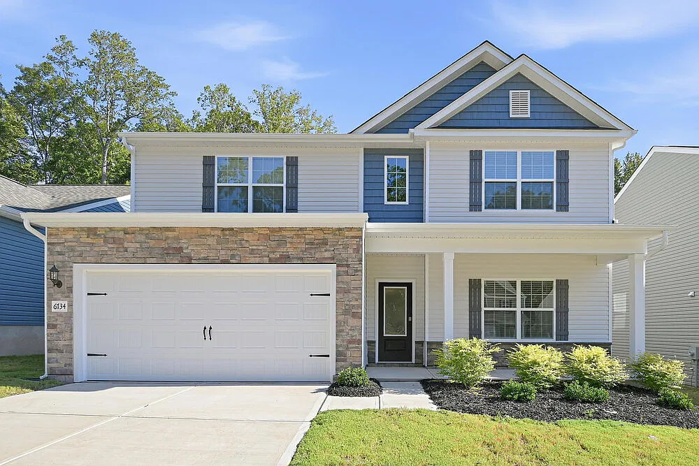4 bed, 2.5 bath, 2218 sqft, $2,425 — Photo 1