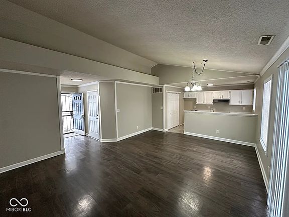 3rd image of 2711 E 28th St
