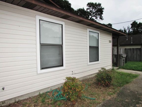 3rd image of 618 Woodsman Dr