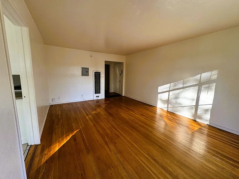 3105 High St — Photo 37