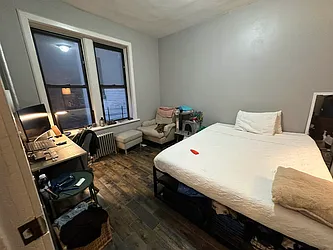 Rented by R New York