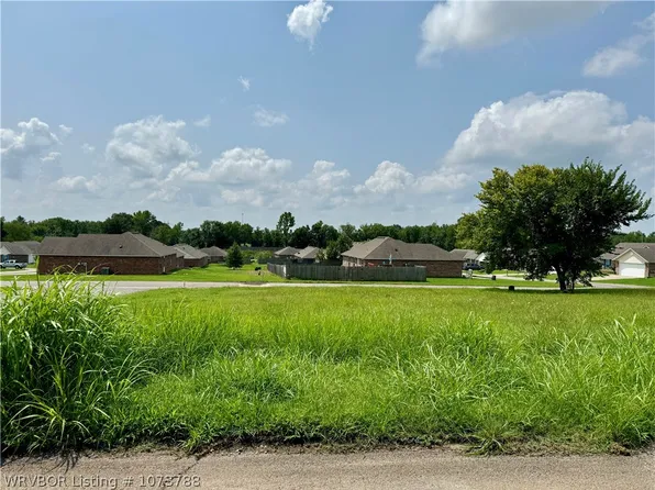 28 Edwards Ests, Roland, OK 74954