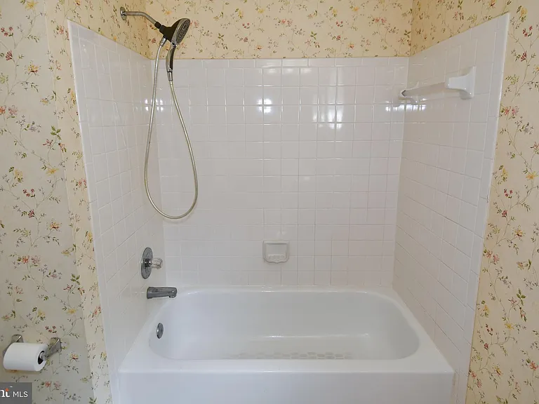 16853 Capon Tree Ln — Photo 31