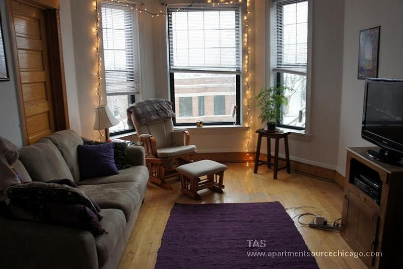 1st image of 3639 N Paulina St #2F