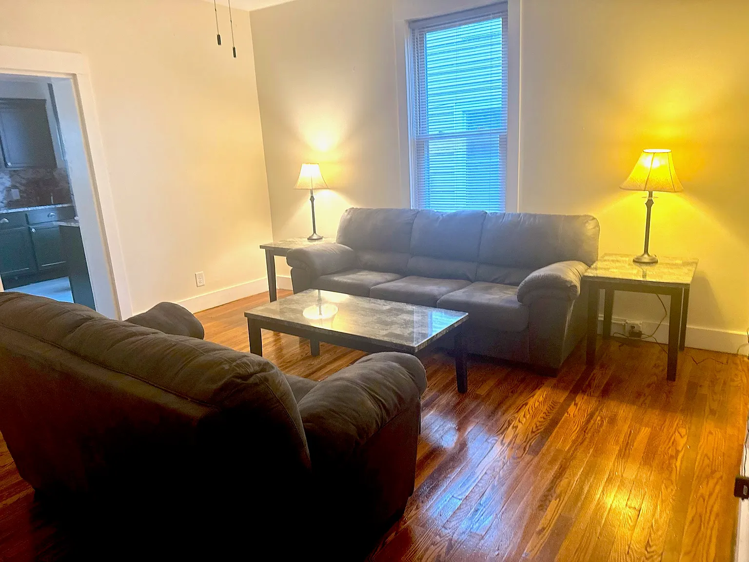 425 W Pine St — Photo 2