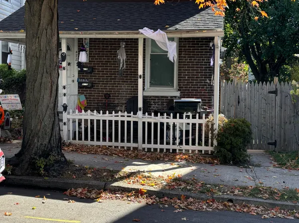 472 Spruce St, Pottstown, PA 19464