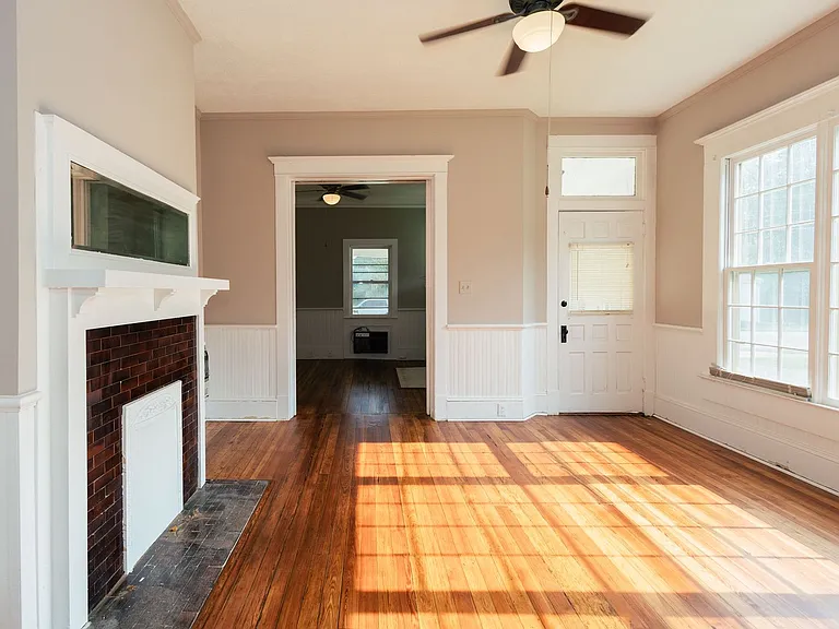 457 Forsyth St — Photo 9