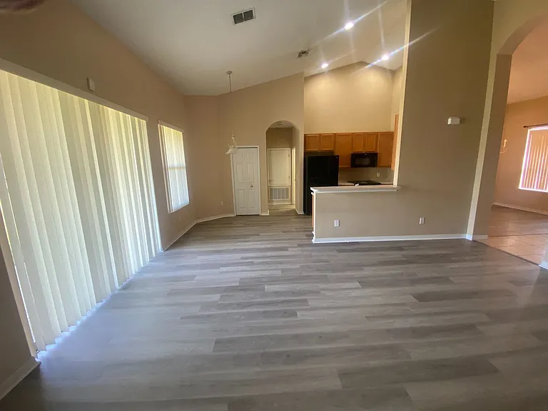 1239 Dunbrooke St — Photo 7