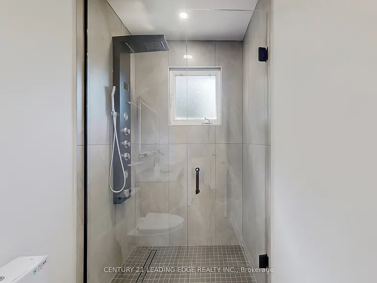 2240 Springfield Ct — Photo 23