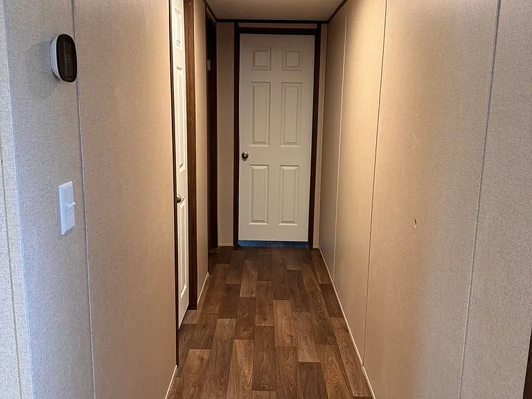 106 Harold Ln — Photo 11