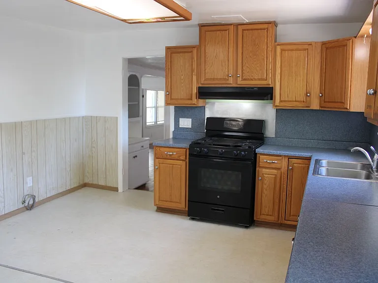 608 Union St — Photo 19