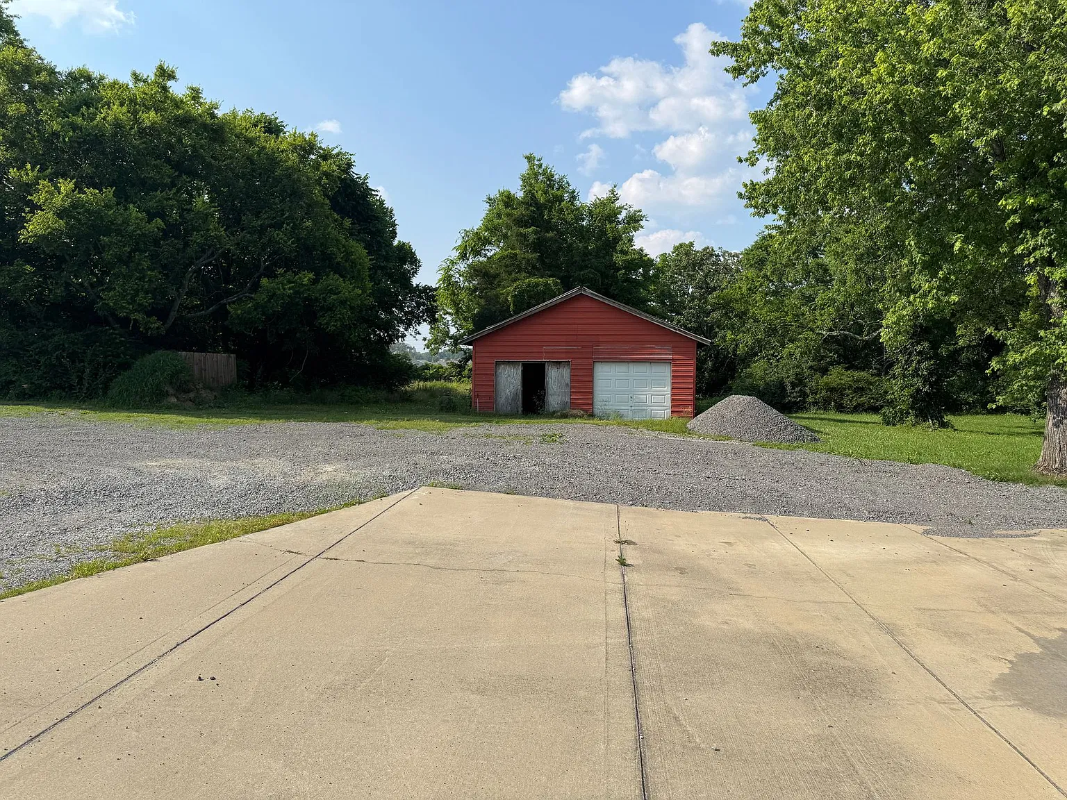 Ludlow - Lebanon Rd — Photo 3