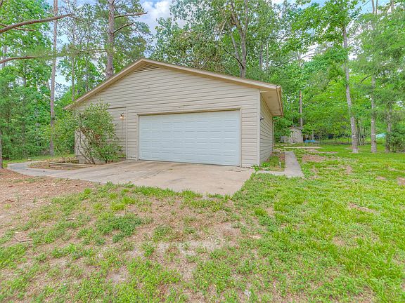 3rd image of 330 Oak Tree Dr