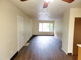 29600 SW Brown Rd APT 4, Wilsonville, OR 97070