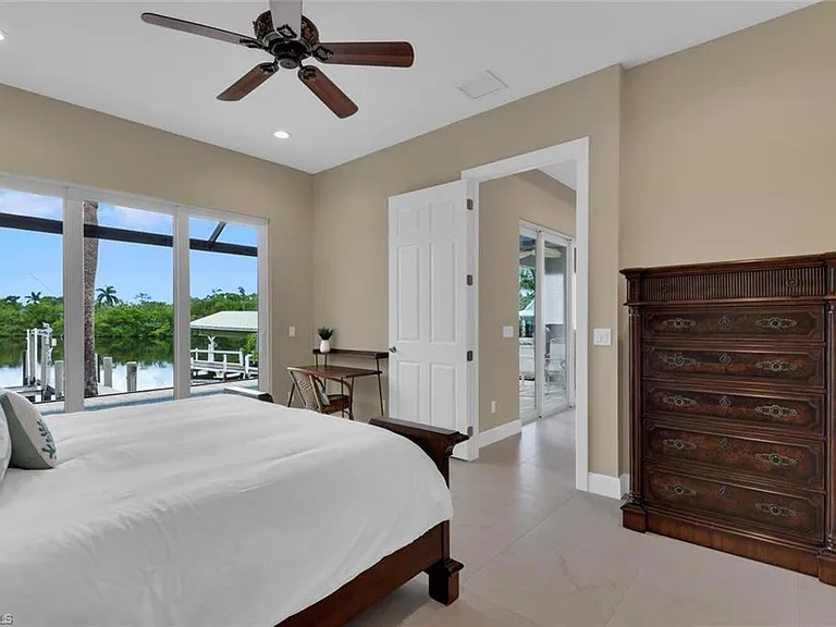 3254 Lakeview Dr — Photo 12