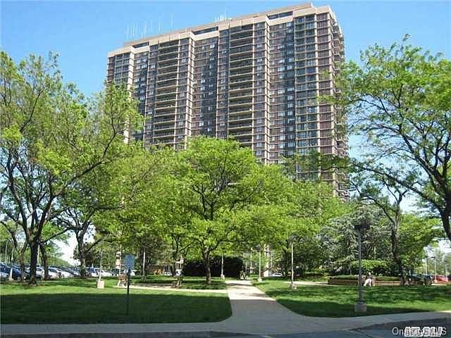 1st image of 27110 Grand Central Parkway #25V
