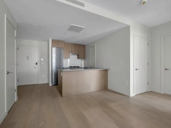 131-02 A 40th Road image 18 of 42