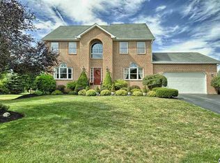 13 Irongate Ct, Mechanicsburg, PA 17050