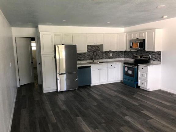 3rd image of 614 5th St