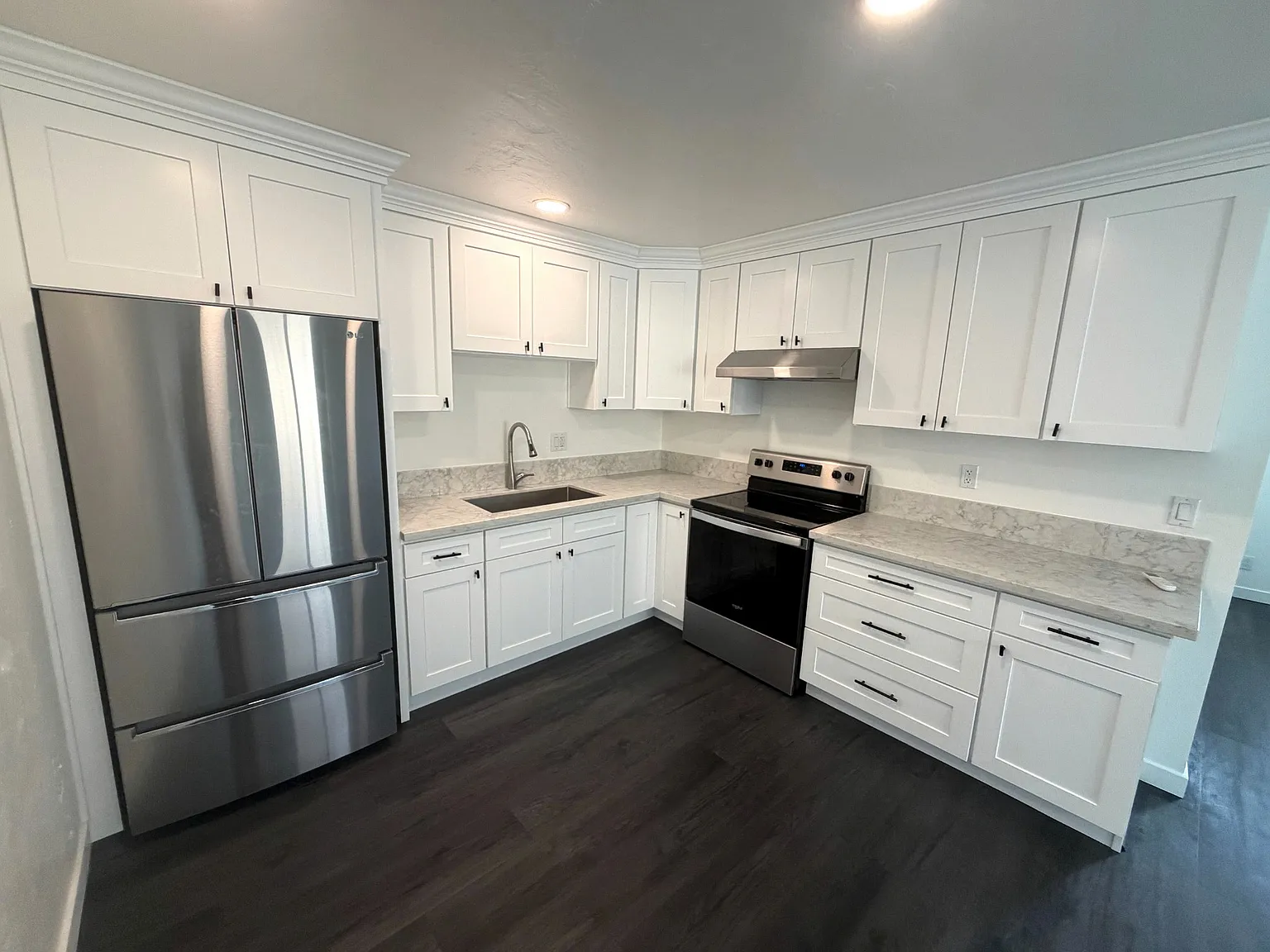 2 bed, 1000 sqft, $2,600 — Photo 3