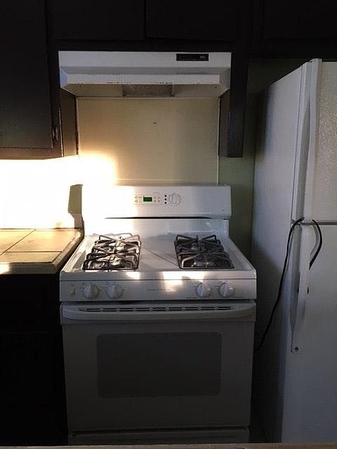 2nd image of 220 N Hargrave St APT 2