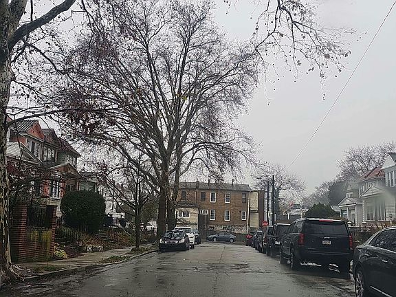 5th image of 5324 N Sydenham St