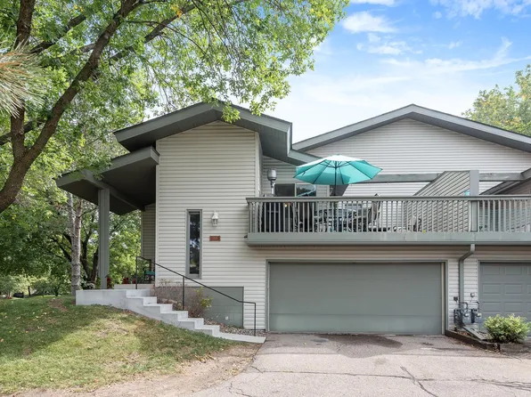 9535 Hartford Cir, Eden Prairie, MN 55347