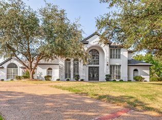 600 Loch Chalet Ct, Arlington, TX 76012