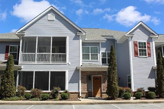 1st image of 1934-203 Tara Ct