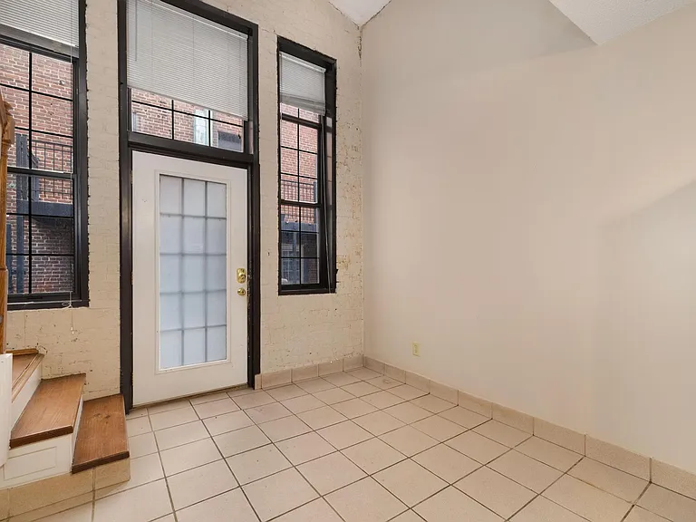 Paxton Place/Olde Towne Lofts — Photo 17