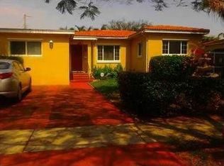 6381 NW 40th St, Virginia Gardens, FL 33166
