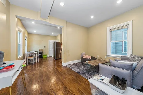 1566 Tremont St #9 Photo 1