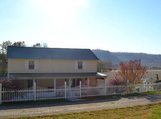 60 Medford Ln, Irvine, KY 40336