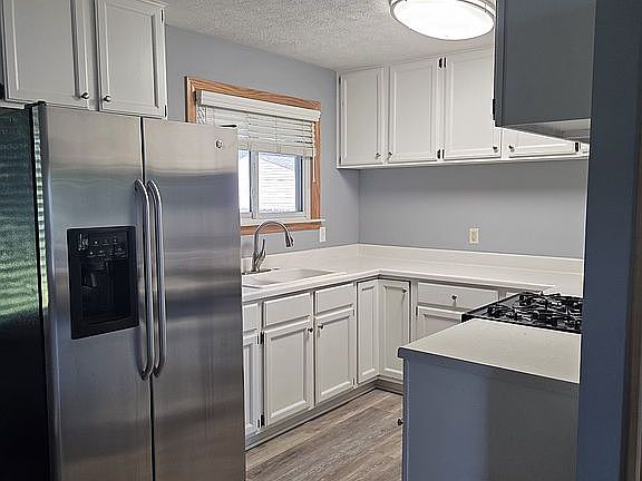 4th image of 31041 Windsor St