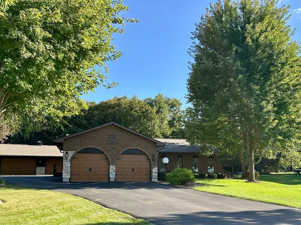 1755 Jo Mar Ct, Aurora, IL 60505