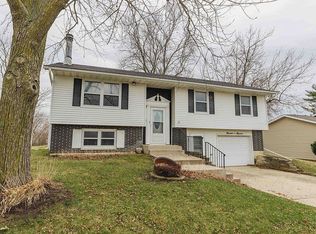 1111 E Seerley Blvd, Cedar Falls, IA 50613