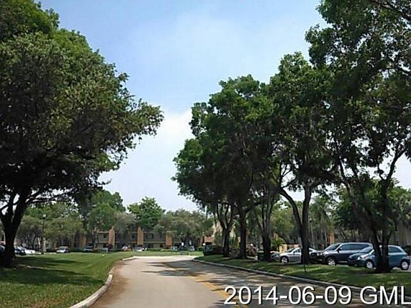 4th image of 7233 Ashmont Cir