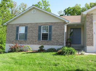 4416 Mockingbird Ln, Hillsboro, MO 63050